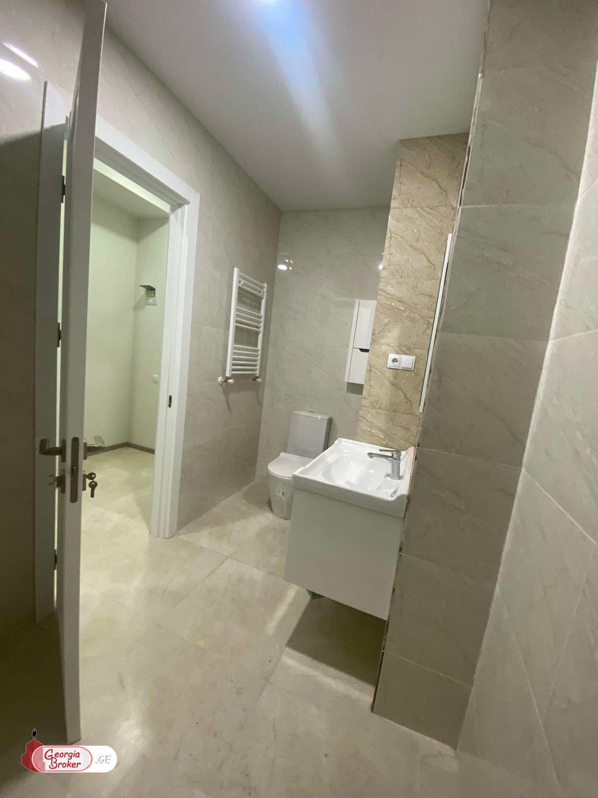 nearly repaired 2-room apartment for sale